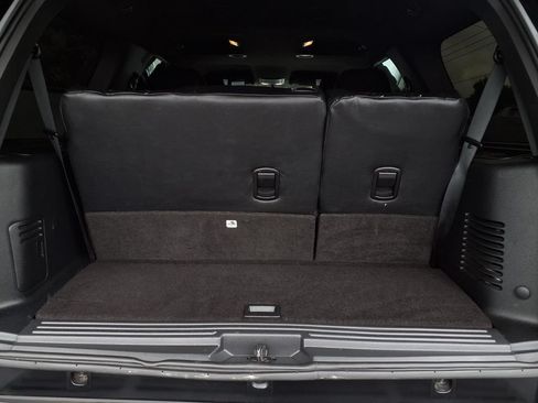 Used 2017 Ford Expedition XLT RWD image 19