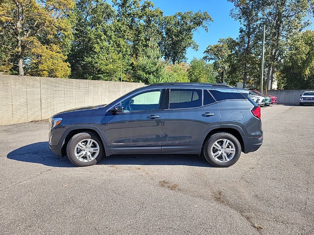 Used 2019 GMC Terrain SLE w/ Driver Convenience Package FWD image 5