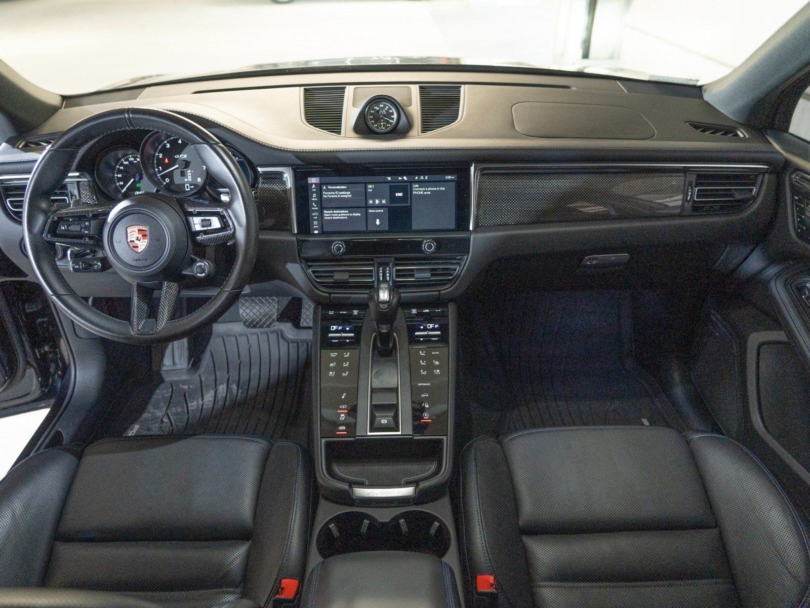 Used 2024 Porsche Macan GTS AWD/4WD image 25