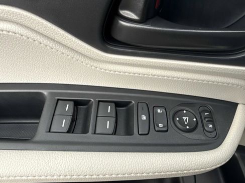 Certified 2025 Honda Odyssey EX-L image 21