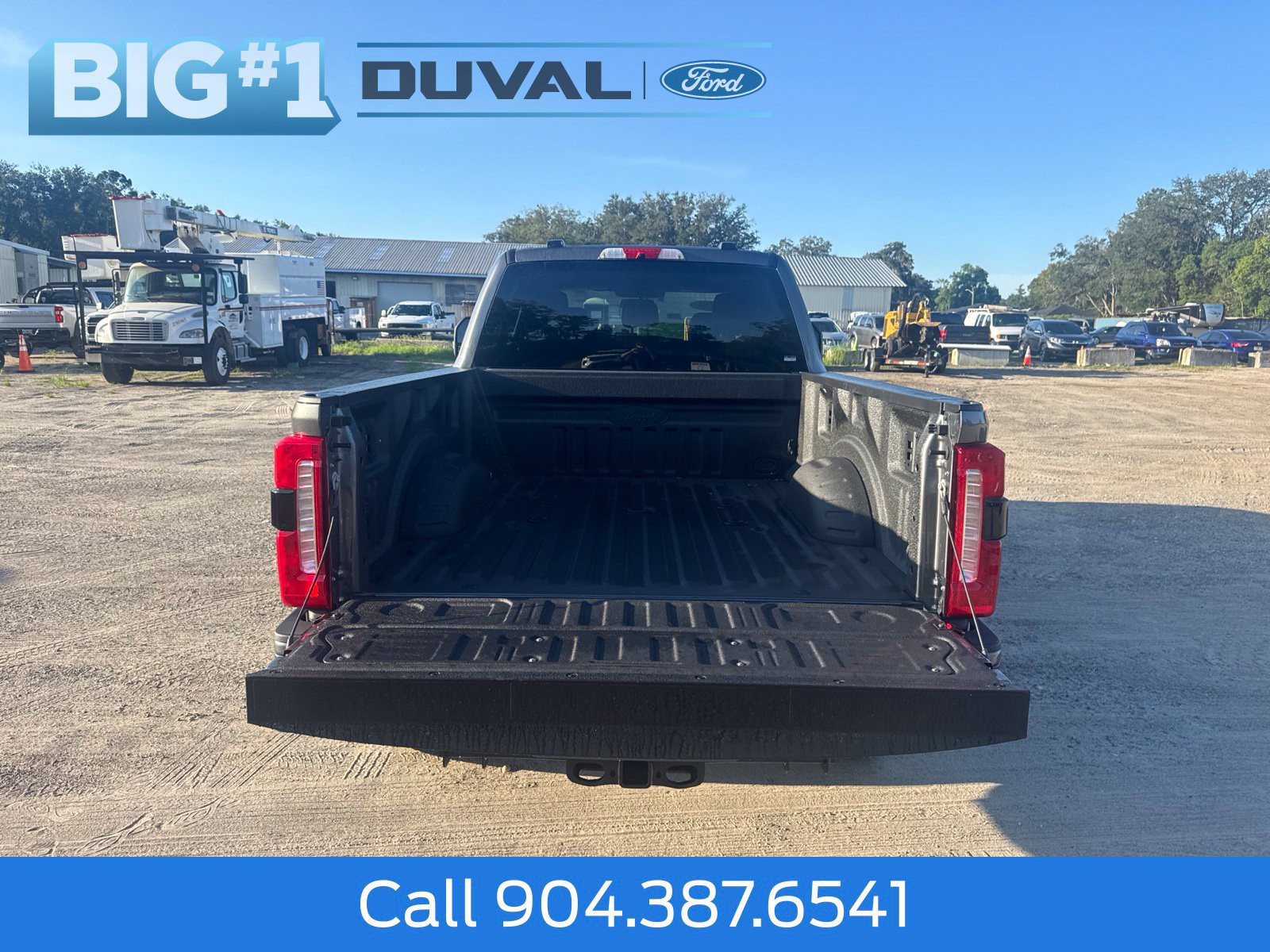 New 2026 Ford F350 Lariat w/ Black Appearance Package AWD/4WD image 7