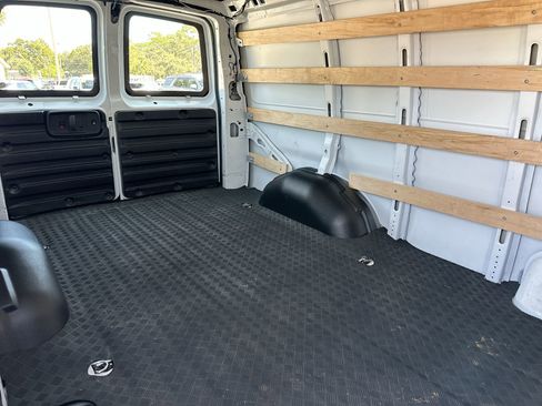 Certified 2024 GMC Savana 2500 w/ Driver Convenience Package image 15