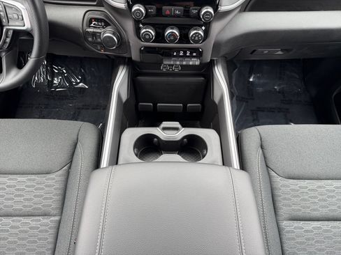 New 2026 RAM 1500 Express AWD/4WD image 13