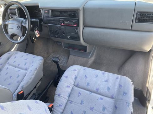 Used 1997 Volkswagen Eurovan Camper FWD image 12