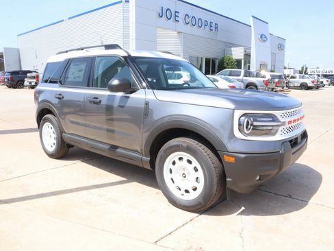 New 2025 Ford Bronco Sport Heritage w/ Convenience Package AWD/4WD image 1