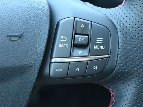 New 2026 Ford Escape ST-Line w/ Tech Pack #1 image 18