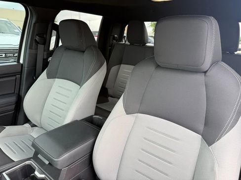 Used 2025 Toyota Tacoma TRD Sport AWD/4WD image 13