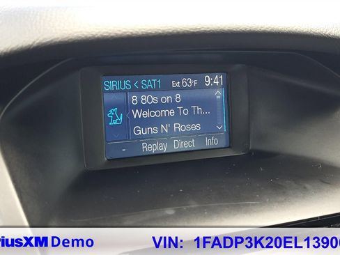 Used 2014 Ford Focus SE w/ SE Sport Package FWD image 26