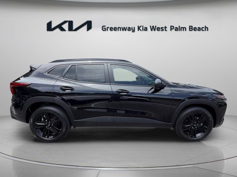 Used 2025 Chevrolet Trax ACTIV w/ Driver Confidence Package FWD image 8