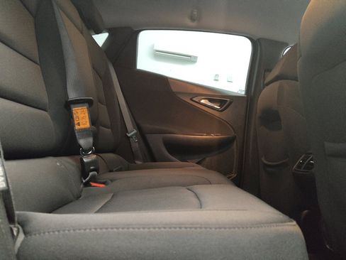 Used 2021 Chevrolet Malibu LT FWD image 19