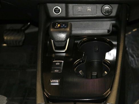 Used 2021 Nissan Rogue S FWD image 48