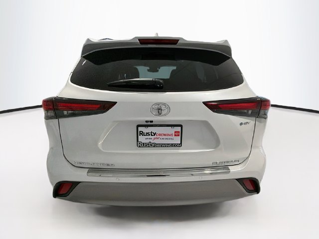 Used 2026 Toyota Highlander Platinum AWD/4WD image 5