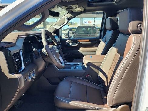 New 2026 GMC Sierra 2500 Denali w/ Denali Reserve Package image 18
