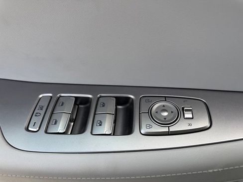 Used 2025 Hyundai Palisade SEL FWD image 9