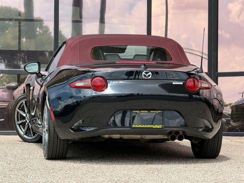 Used 2018 MAZDA MX-5 Miata Grand Touring RWD image 12