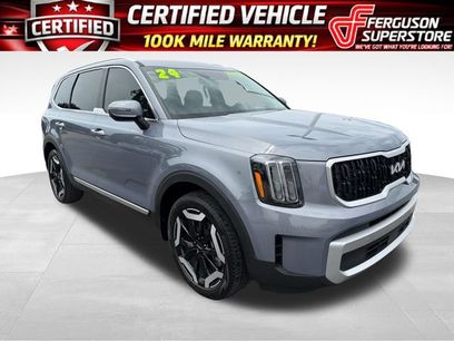 Certified 2024 Kia Telluride EX w/ EX Captain's Chair Package