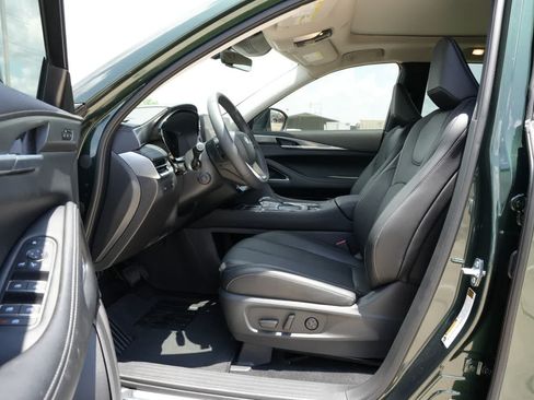 Certified 2026 INFINITI QX60 Luxe w/ Cargo Package FWD image 15