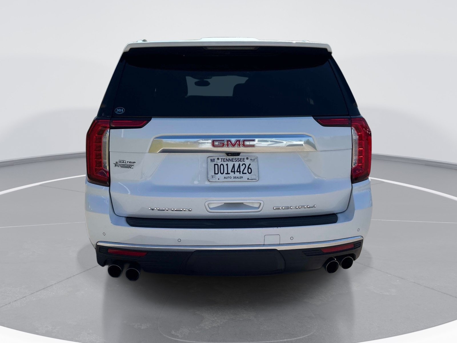 Used 2024 GMC Yukon XL Denali w/ Advanced Technology Package AWD/4WD image 5