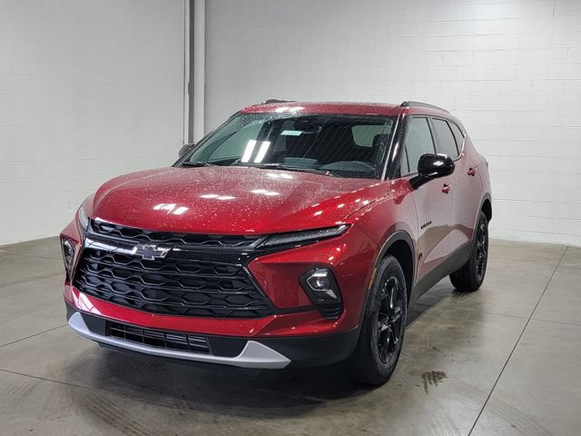 New 2026 Chevrolet Blazer LT w/ Convenience Package AWD/4WD image 2