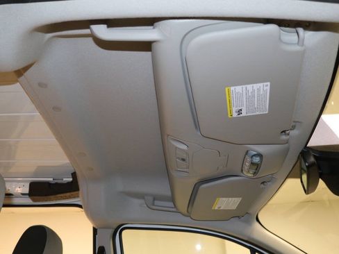 Used 2022 Ford Transit Connect XLT FWD image 70