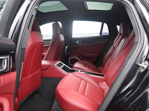 Used 2019 Porsche Panamera 4 AWD/4WD image 30