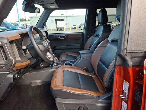 Used 2024 Ford Bronco Outer Banks AWD/4WD image 13
