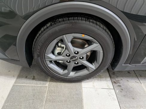 Used 2025 Kia K4 FWD image 7