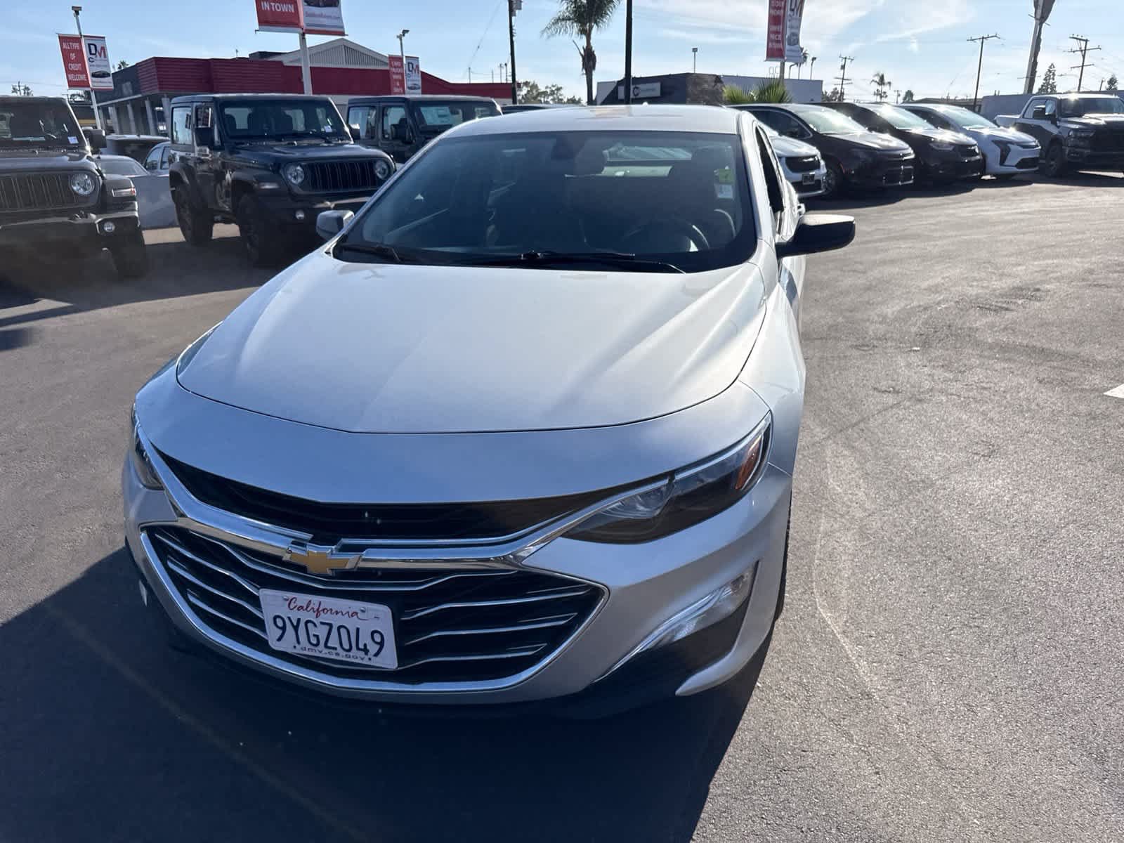 Used 2020 Chevrolet Malibu LS FWD image 2