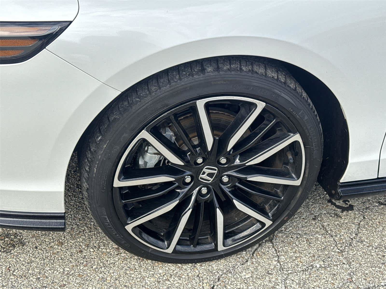 Used 2023 Honda Accord Touring image 12