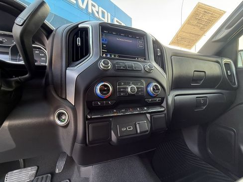 Used 2020 GMC Sierra 1500 Elevation w/ Elevation Value Package image 18