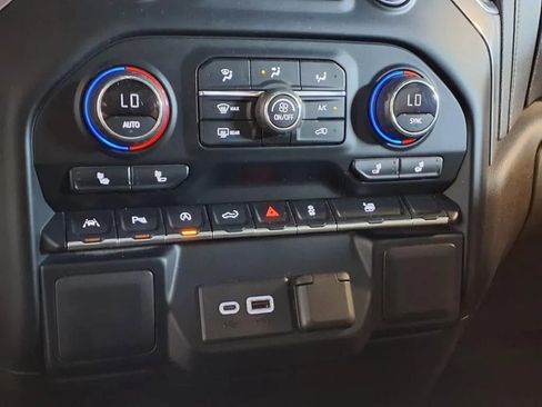 Used 2021 Chevrolet Silverado 1500 LT w/ Safety Package II image 22