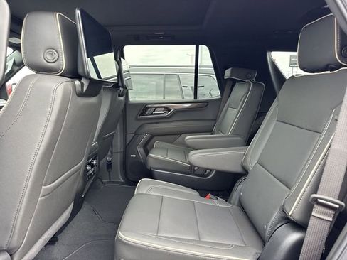 New 2026 GMC Yukon Elevation AWD/4WD image 9