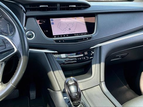 Used 2023 Cadillac XT5 Premium Luxury AWD/4WD image 6