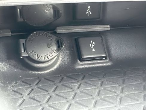 Used 2022 Toyota RAV4 XLE w/ Convenience Package AWD/4WD image 36