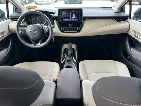 Used 2020 Toyota Corolla LE FWD image 11