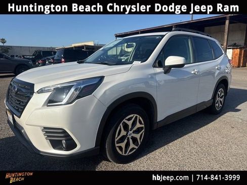 Used 2023 Subaru Forester Premium AWD/4WD image 1