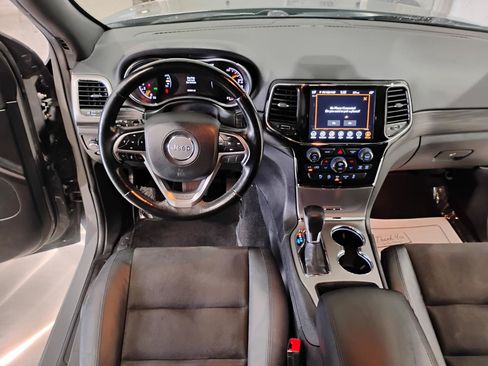 Used 2021 Jeep Grand Cherokee Laredo X RWD image 58