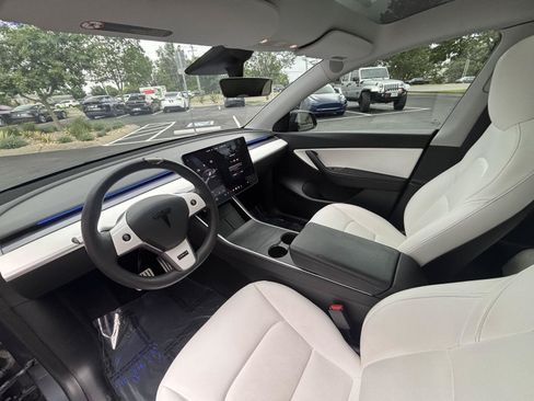 Used 2021 Tesla Model Y Performance AWD/4WD image 10