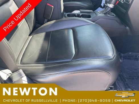 Used 2020 Jeep Gladiator Overland AWD/4WD image 22