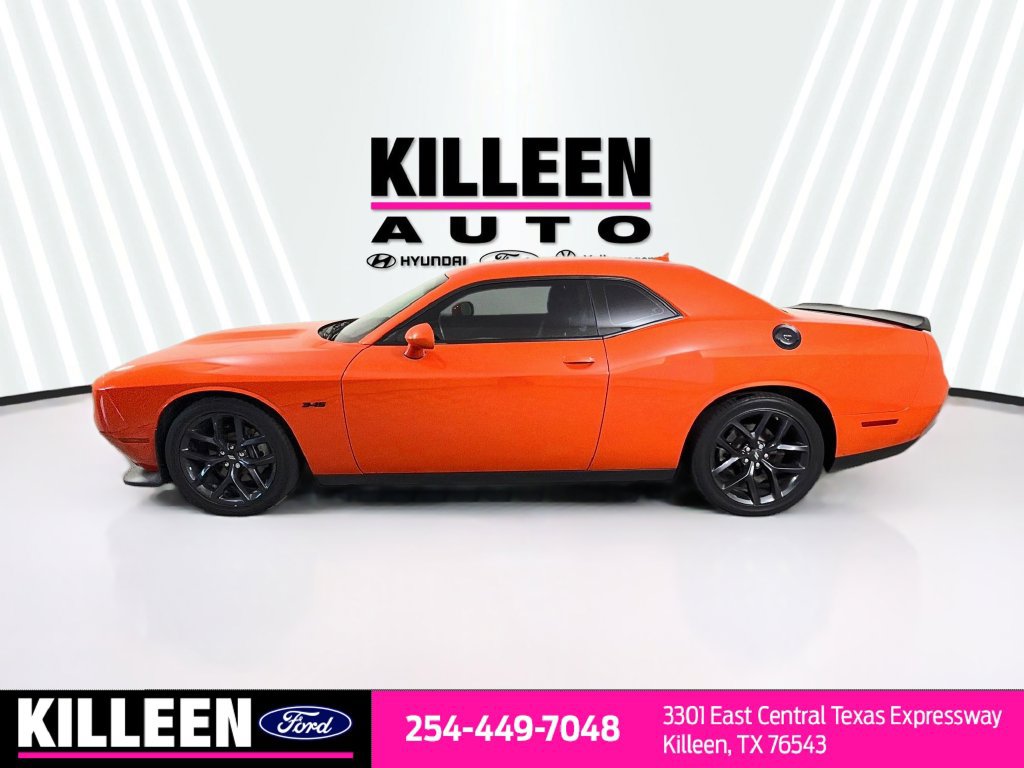 Used 2023 Dodge Challenger R/T w/ Plus Package RWD image 4