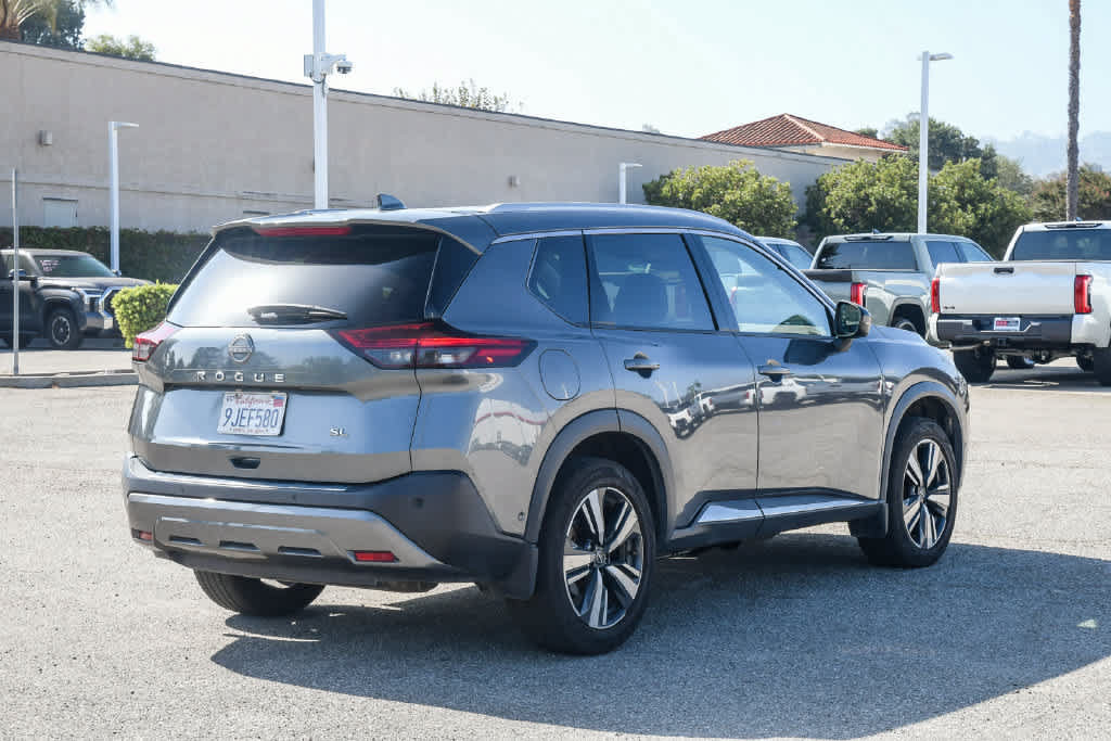 Used 2023 Nissan Rogue SL w/ SL Premium Package FWD image 9
