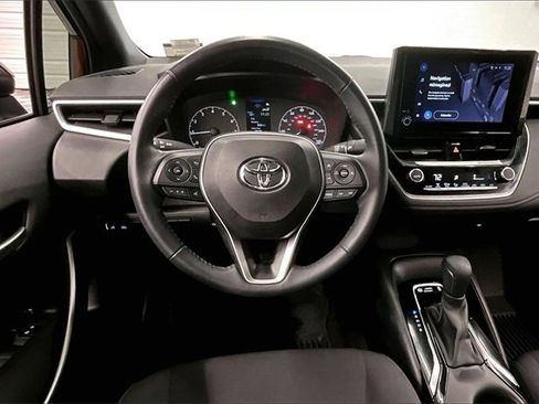 Used 2023 Toyota Corolla SE image 5