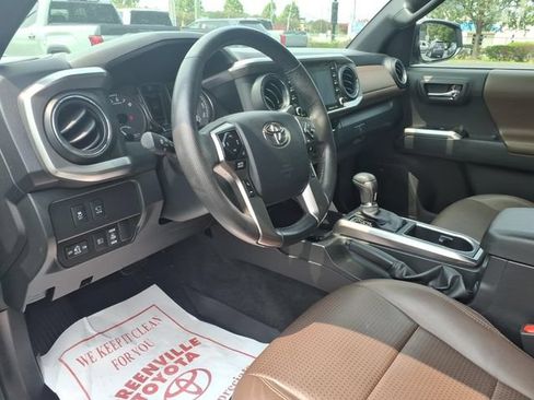 Used 2023 Toyota Tacoma Limited AWD/4WD image 14