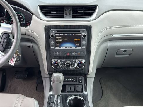 Used 2016 Chevrolet Traverse LTZ AWD/4WD image 36