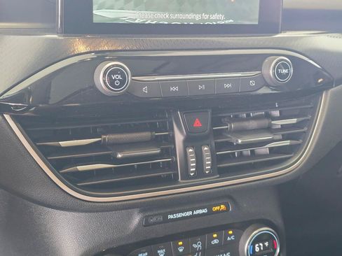 Used 2021 Ford Escape SEL w/ Technology Package AWD/4WD image 30