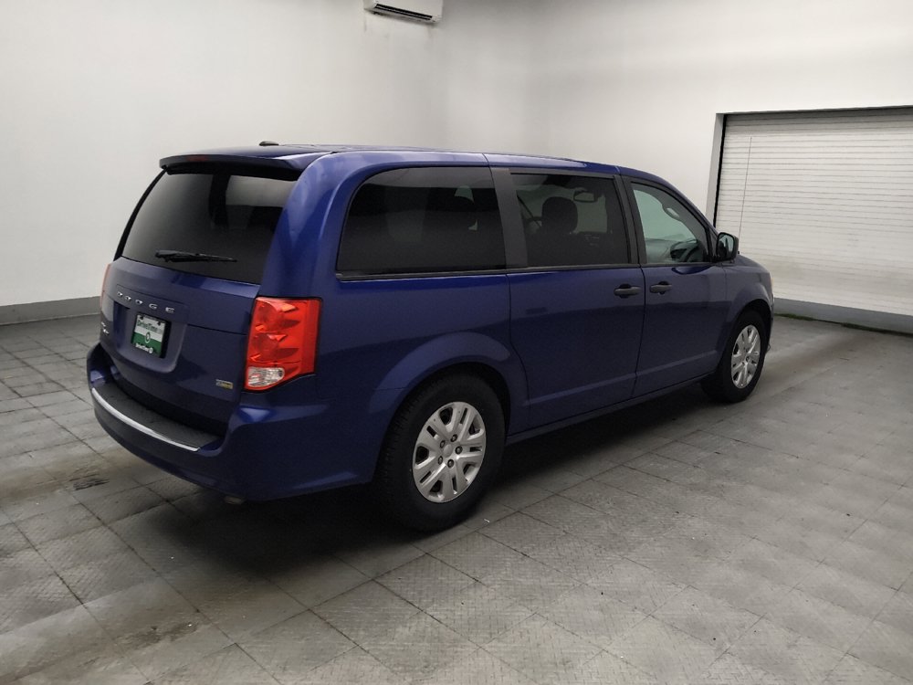 Used 2019 Dodge Grand Caravan SE w/ UConnect Hands-Free Group FWD image 10