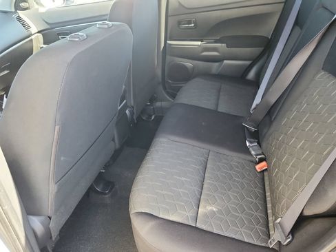 Used 2025 Mitsubishi Outlander Sport AWD image 9