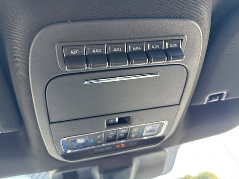 Used 2025 Ford F150 Raptor image 28