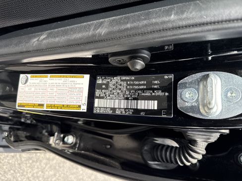 Used 2019 Lexus GX 460 Premium AWD/4WD image 36