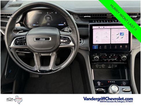 Used 2023 Jeep Grand Cherokee Overland w/ Adv Protech Group III AWD/4WD image 12